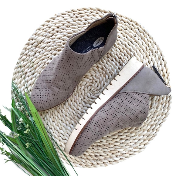 Dr. Scholl's Shoes - Dr. Scholl’s Be Free Taupe Zippered Ankle Boots 6